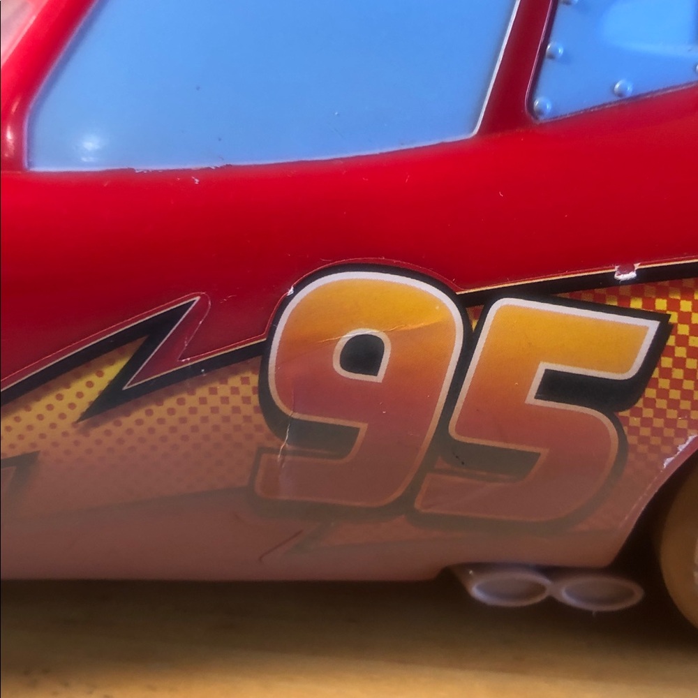 Rare Y2k Red plastic diecast 95Lightning McQueen Toy Car - Picture 7 of 16
